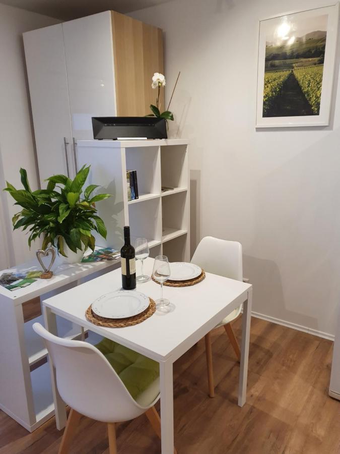 Kleine Südpfalz Apartment Zeiskam